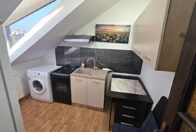 Apartament cu 2 camere decomandat în Lipovei