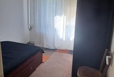 Apartament cu 3 camere decomandat în Gorjului