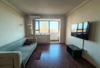 Apartament cu 2 camere semidecomandat, mobilat în Central