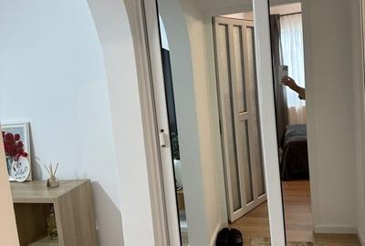 Apartament cu 2 camere în Piața Centrală