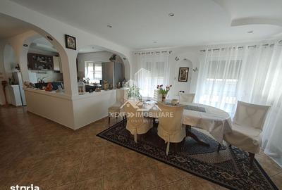 Casă cu 9 camere cu Teren 499 Mp în Limanu - 6