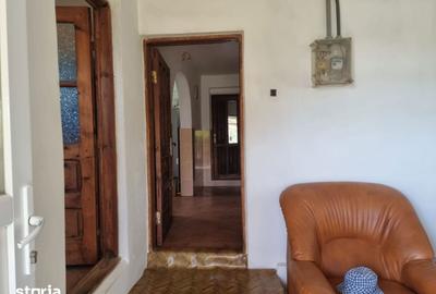 Casă cu 2 camere cu Teren 612 Mp în Moroeni - 6