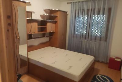 Apartament cu 3 camere decomandat în Central - 1