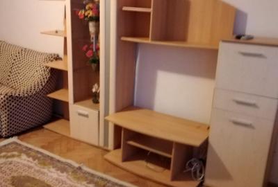 Apartament cu 2 camere decomandat în Micro 3 - 2