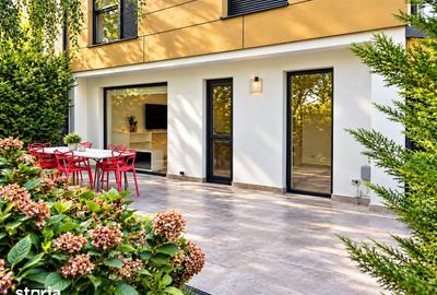 Casă cu 6 camere cu Teren 350 Mp în Central
