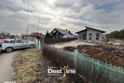 Casă cu 4 camere semidecomandat cu Teren 560 Mp în Săvinești - 10