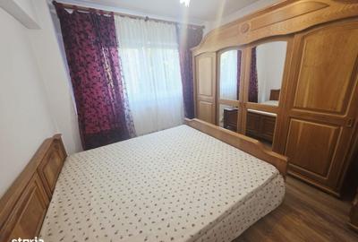 Apartament cu 3 camere decomandat în Griviței