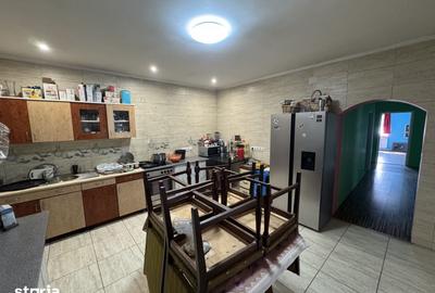 Casă cu 4 camere cu Teren 3000 Mp în Doba - 15