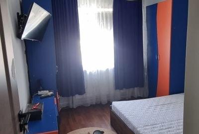 Apartament cu 2 camere decomandat în Micro 20 - 1