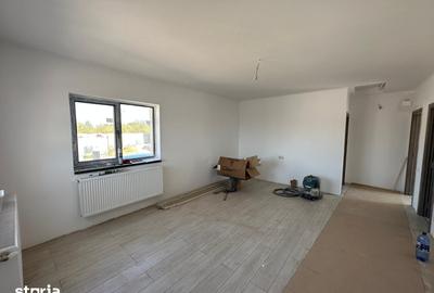 Casă cu 3 camere cu Teren 300 Mp în Clinceni