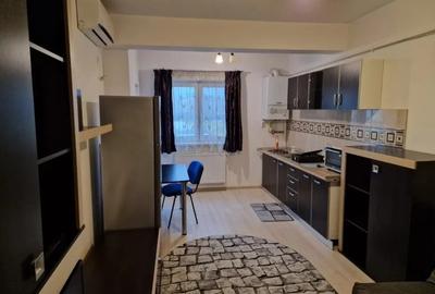 Apartament cu 2 camere semidecomandat în Mihai Bravu