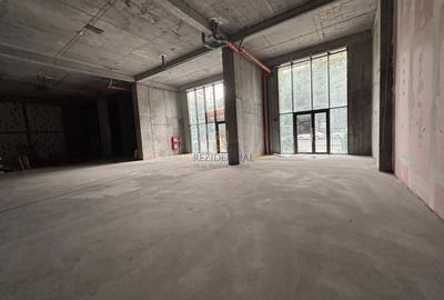 Spațiu comercial, de 526.42999267578 mp, în Berceni