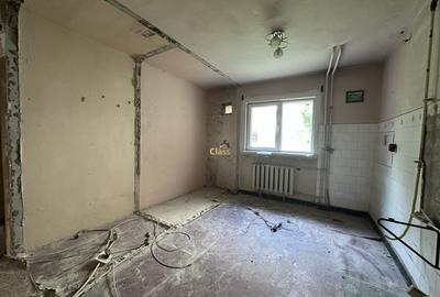 Apartament cu 2 camere decomandat în Mărăști