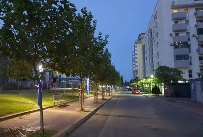 Apartament cu 3 camere decomandat în Theodor Pallady