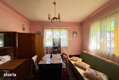 Casă cu 4 camere cu Teren 2349 Mp în Criș - 1