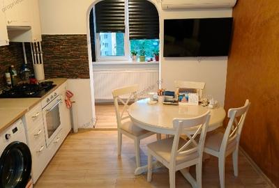 Apartament cu 2 camere decomandat, mobilat în Dristor