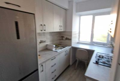 Apartament cu 2 camere decomandat în Exterior Vest