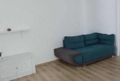 Apartament cu 3 camere semidecomandat în Berceni - 1