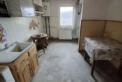 Apartament cu 4 camere decomandat în Luncă - 3