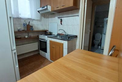 Apartament cu 2 camere decomandat în Craiovei