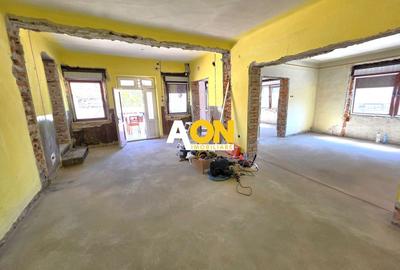 Casă individuală cu 4 camere cu Canalizare în Central - 4