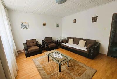Apartament cu 3 camere decomandat în 13 Septembrie