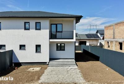 Casă cu 4 camere cu Teren 250 Mp în Tărlungeni