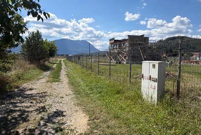 Teren de 1150 mp, în Central
