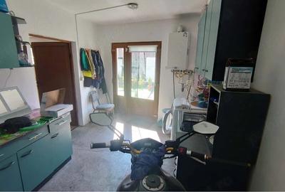 Casă cu 4 camere cu Teren 150 Mp în Central