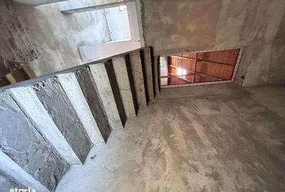 Casă cu Teren 1800 Mp în Central - 5
