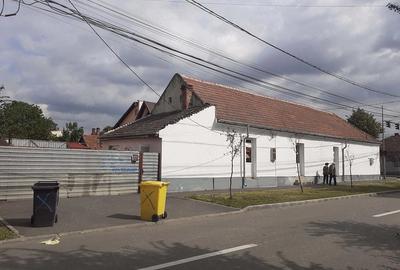 Casă cu Teren 400 Mp în Mehala - 2