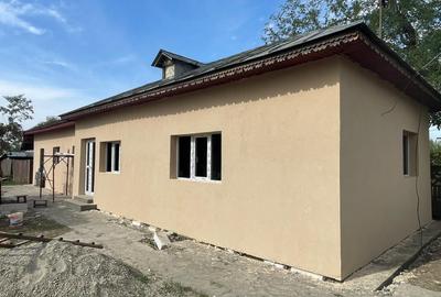 Casă cu 4 camere în Poșta
