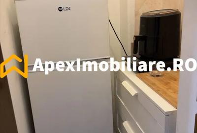 Garsonieră semidecomandată în Universitate - 2