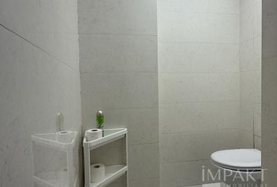 Spațiu comercial, de 215 mp, în Central - 3