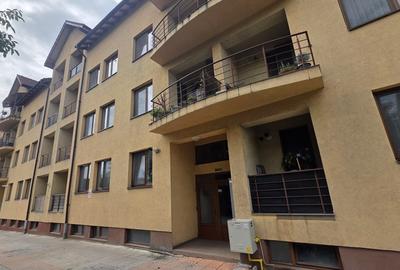 Apartament cu 3 camere decomandat în Independenței