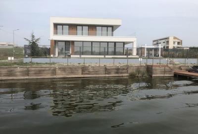 Teren de 700 mp, în Izvorani - 2