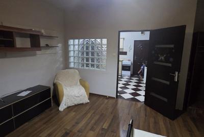 Garsonieră decomandată în Lipovei