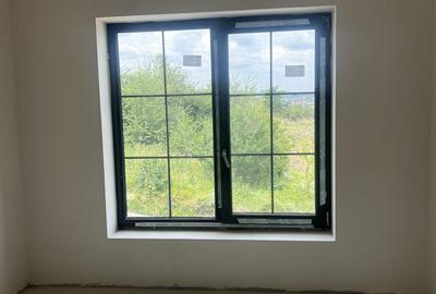 Casă cu 4 camere în Exterior Vest