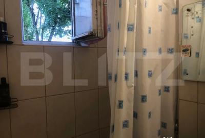 Apartament cu 4 camere decomandat, mobilat în Micro 15