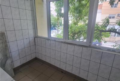 Apartament cu 3 camere decomandat în Central - 14