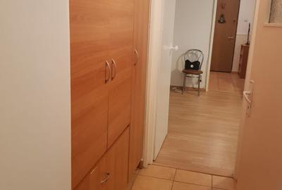 Apartament cu 2 camere semidecomandat în P-ța Muncii - 1
