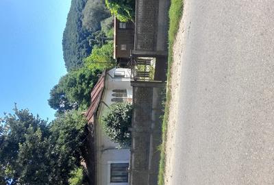 Casă cu Teren 750 Mp în Micești
