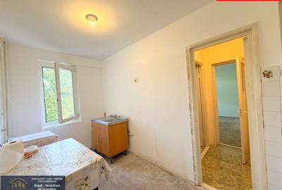 Apartament cu 2 camere circular în Micro 17 - 5