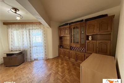 Apartament cu 2 camere decomandat în Cetate