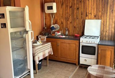 Casă cu 2 camere în Schitu