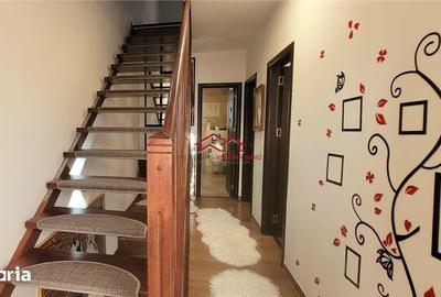 Casă cu 4 camere cu Teren 136 Mp în Central