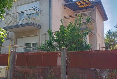 Casă cu 1 camere cu Teren 200 Mp în Exterior Vest