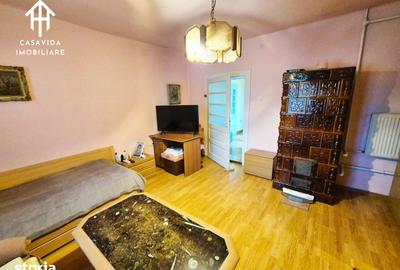 Casă cu 5 camere cu Teren 4400 Mp în Boldur - 3
