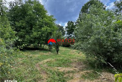 Teren de 2115 mp, în Breaza