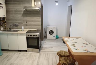Garsonieră decomandată în Central - 2